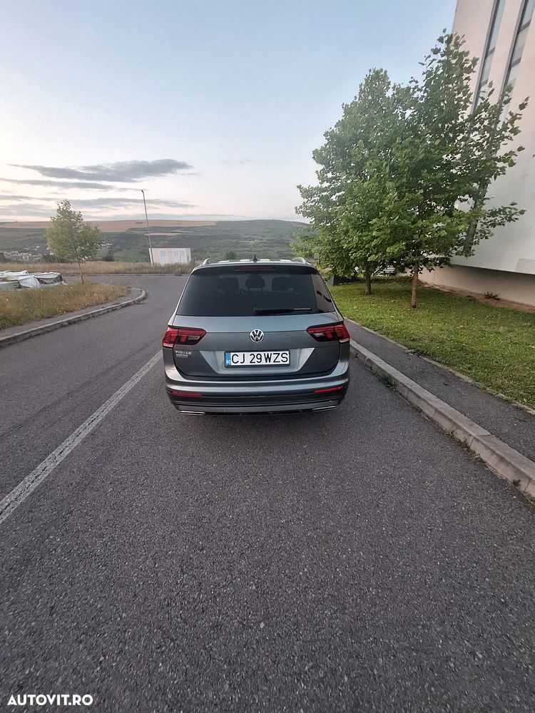 Volkswagen Tiguan - 23