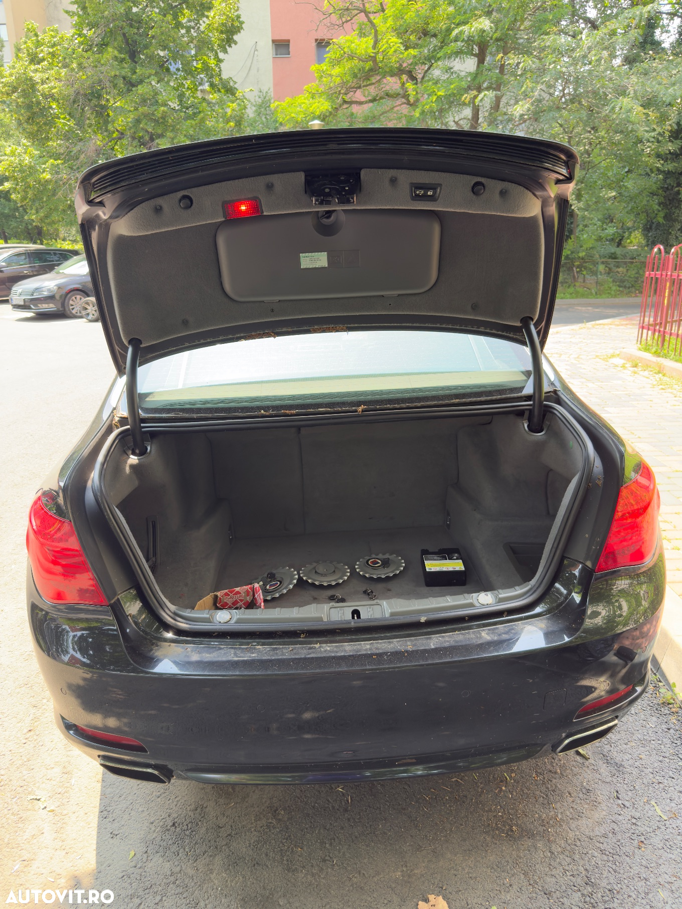 BMW Seria 7 750Li Aut. - 27