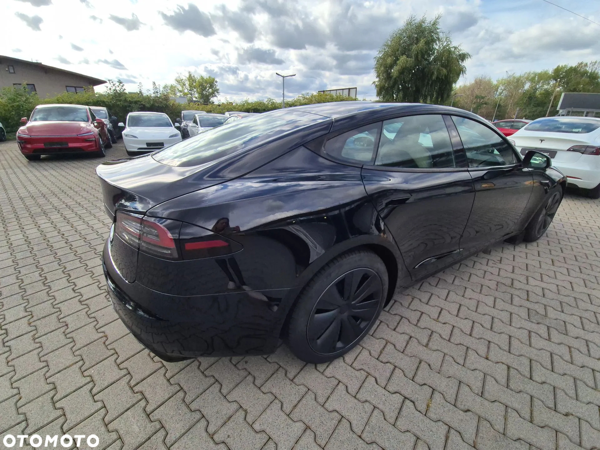 Tesla Model S Plaid - 7