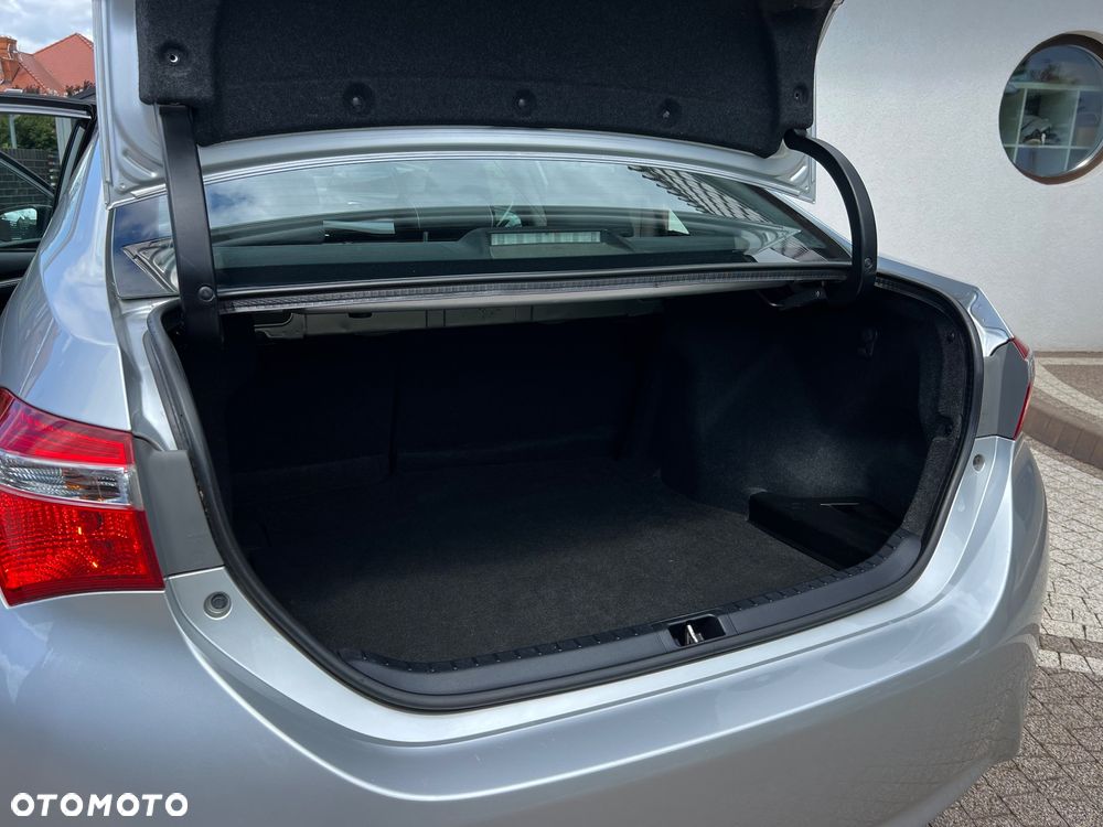 Toyota Corolla 1.6 Premium - 30