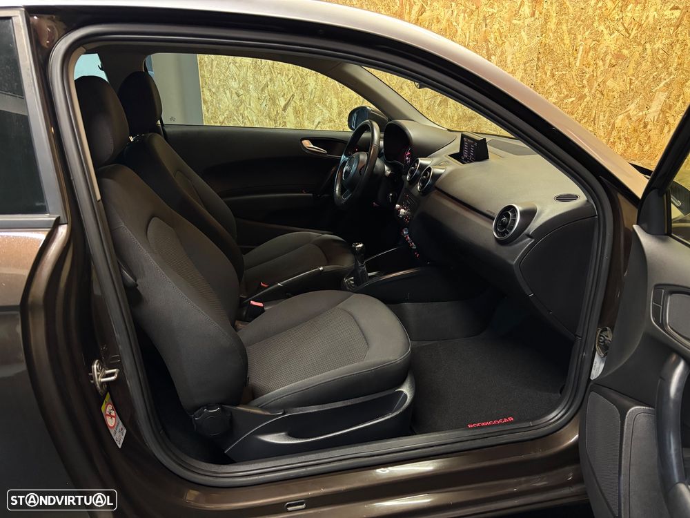 Audi A1 1.2 TFSI Attraction - 10