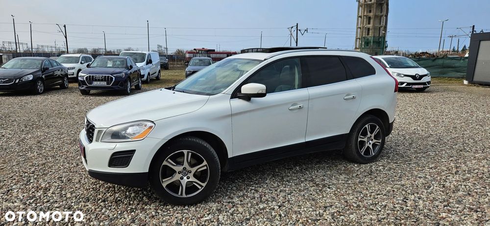 Volvo XC 60 D5 AWD Geartronic Summum - 9