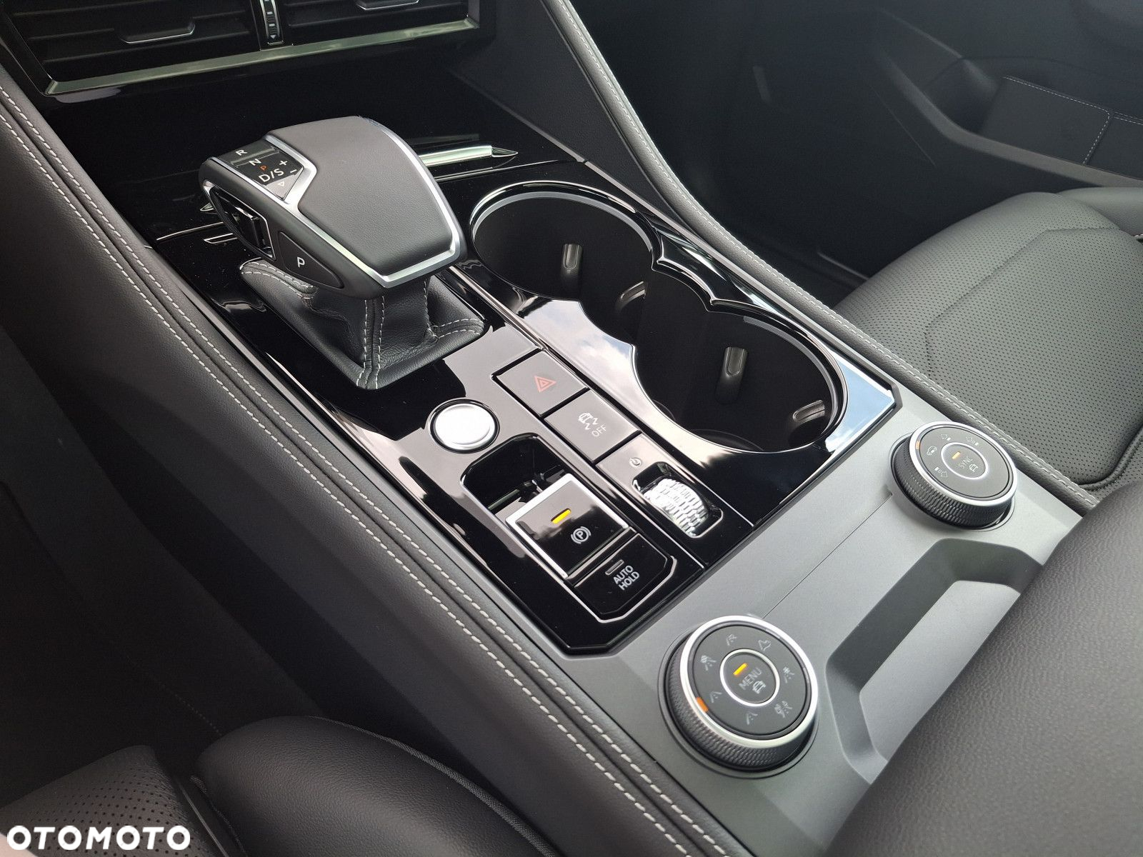 Volkswagen Touareg 3.0 V6 TDI 4Motion R-Line - 18