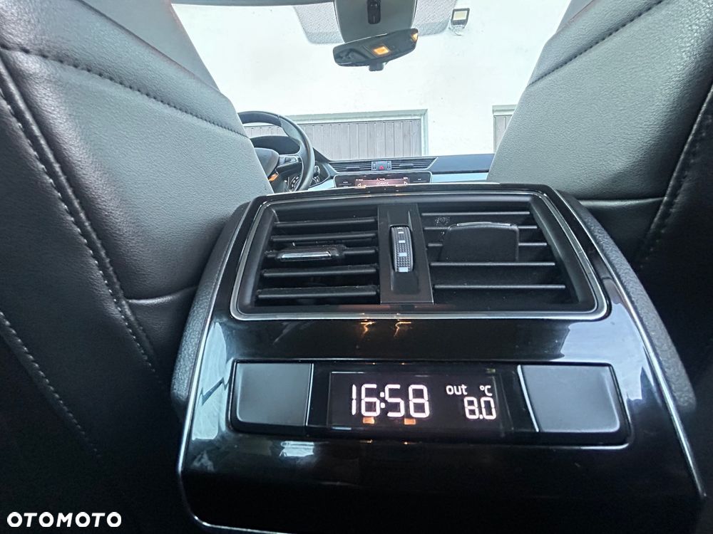 Skoda Superb 1.8 TSI Ambition DSG - 32