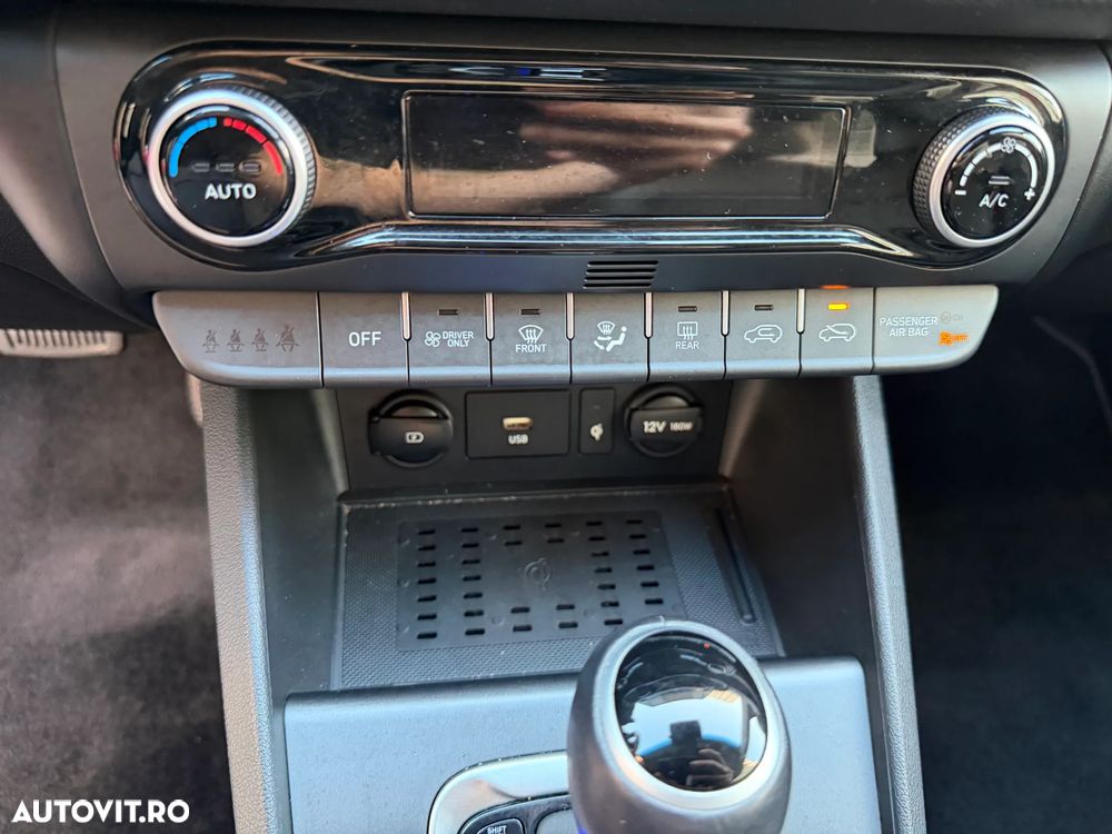 Hyundai KONA - 19