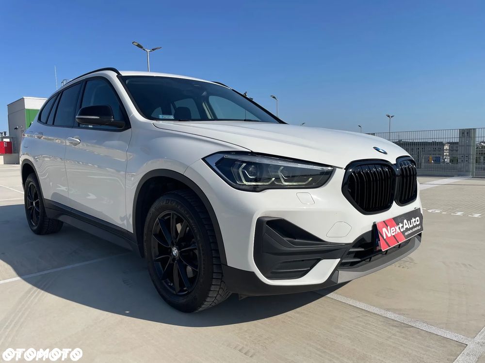 BMW X1 sDrive18i Business Edition - 3