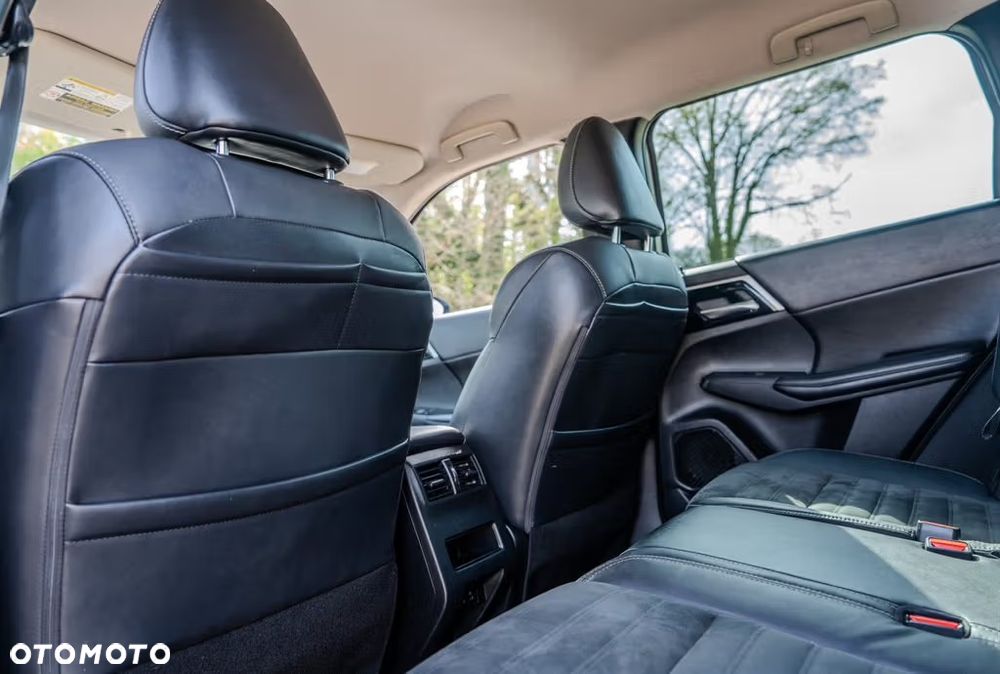 Mitsubishi Outlander - 26