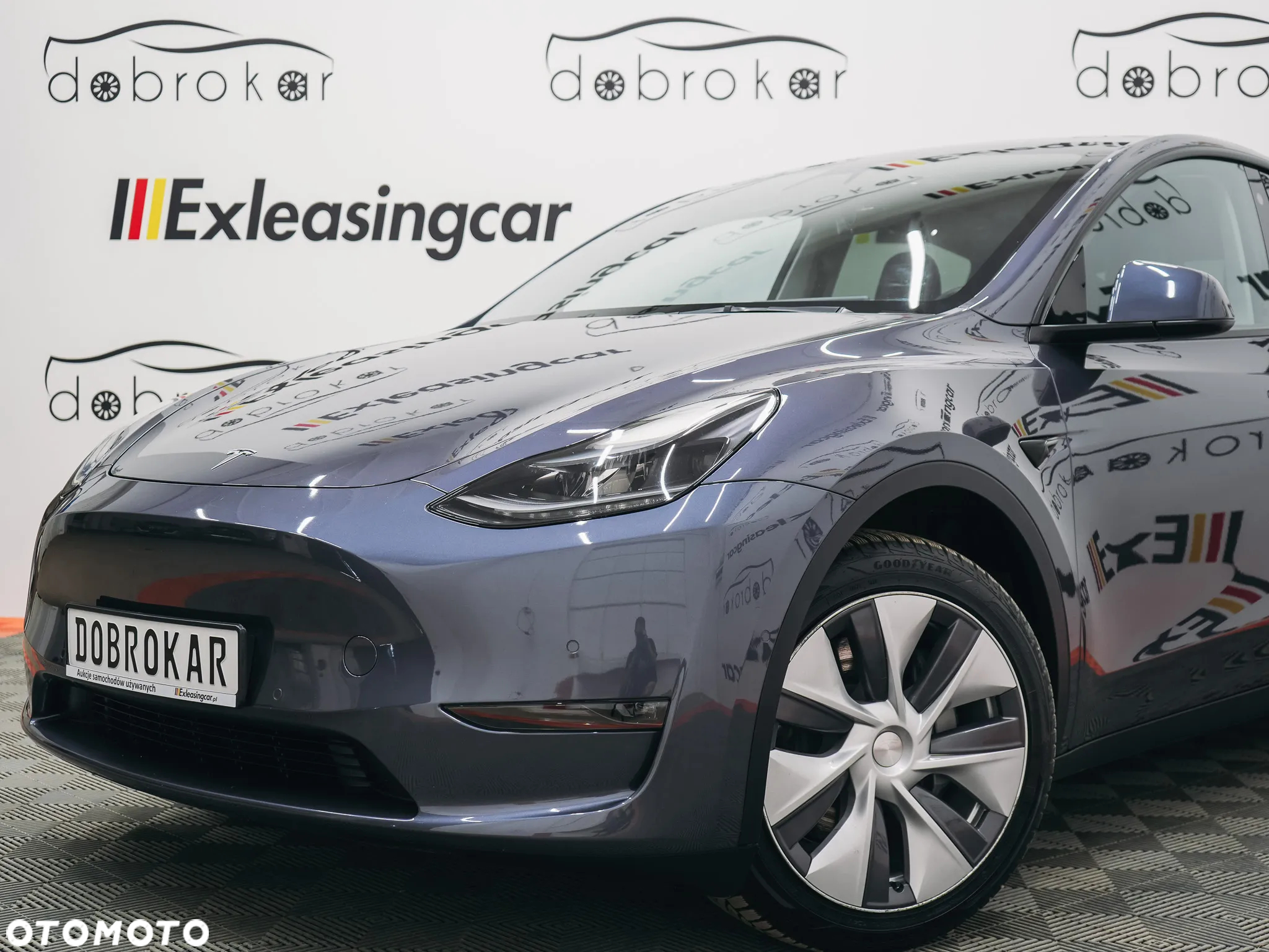 Tesla Y Model Long Range Dual Motor AWD - 6