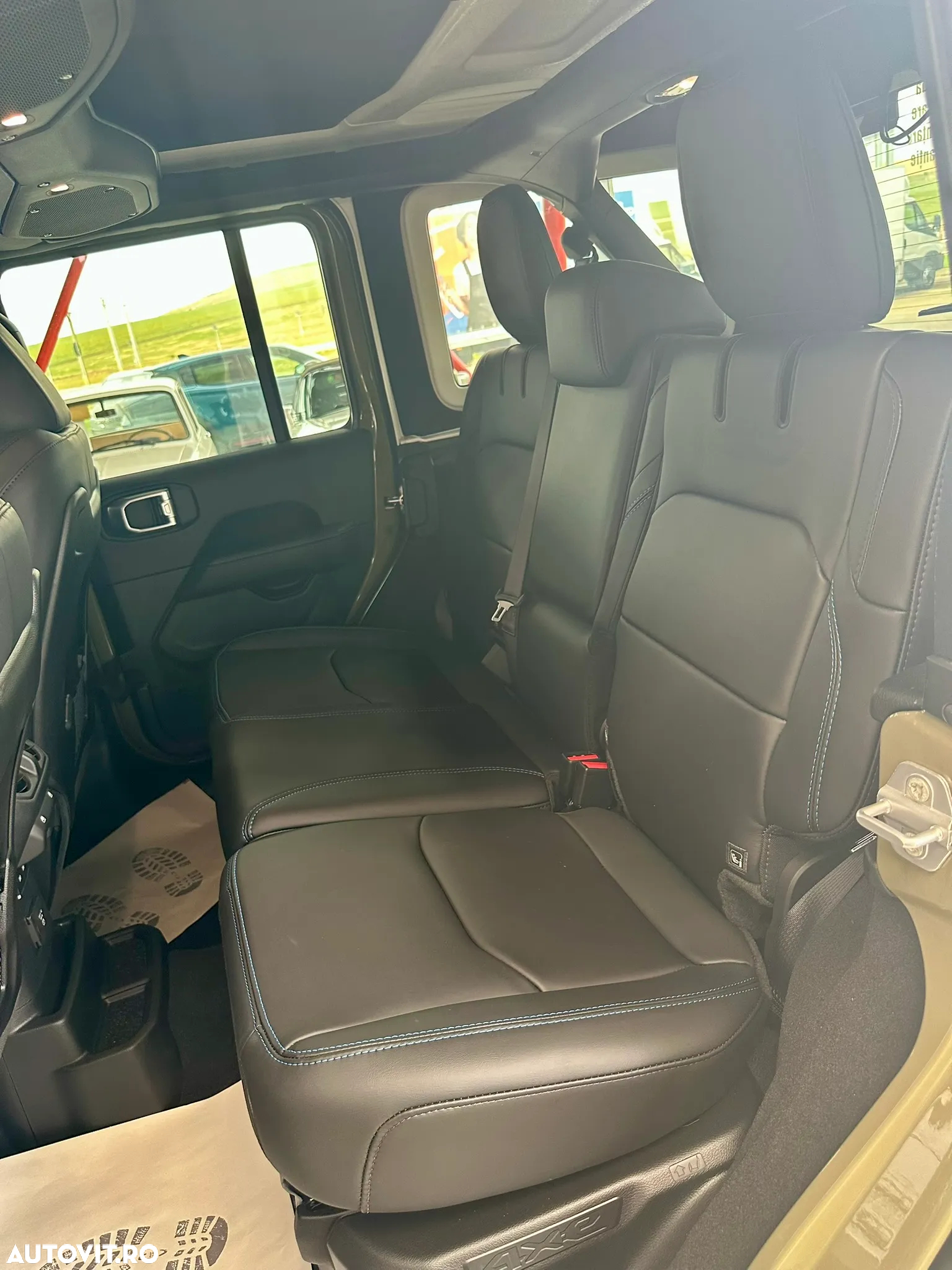 Jeep Wrangler Unlimited 2.0 AT8 4WD Rubicon - 18
