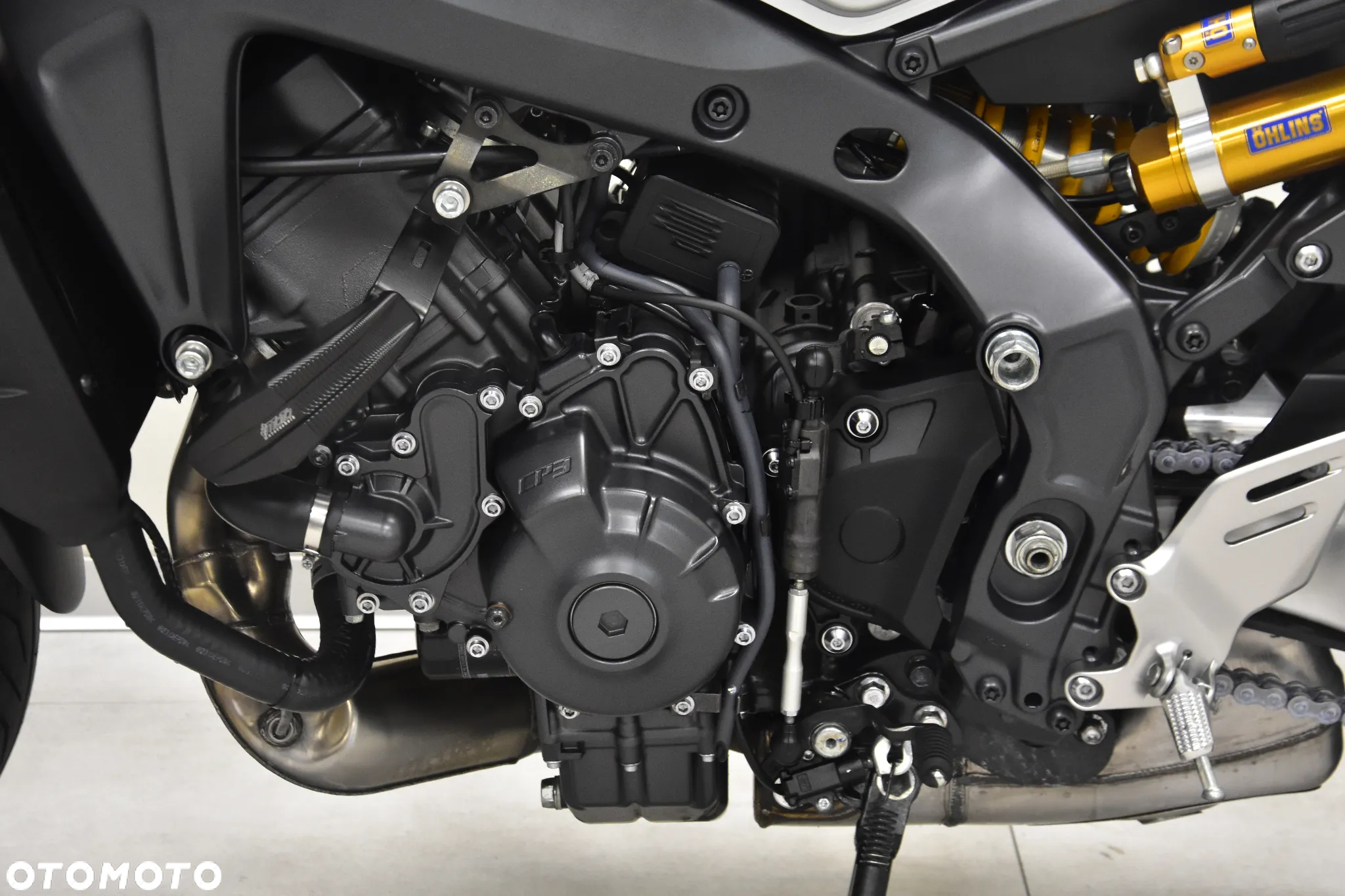 Yamaha MT - 24