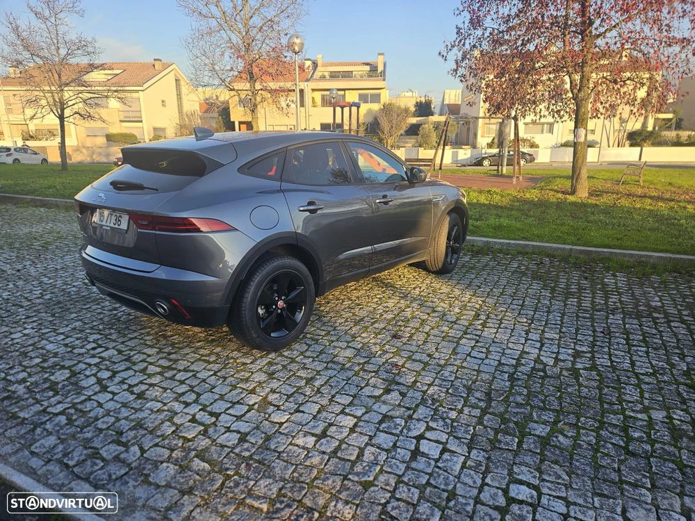 Jaguar E-Pace 2.0 i4D S - 2