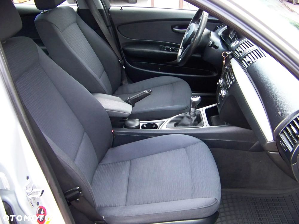 BMW Seria 1 118i - 16