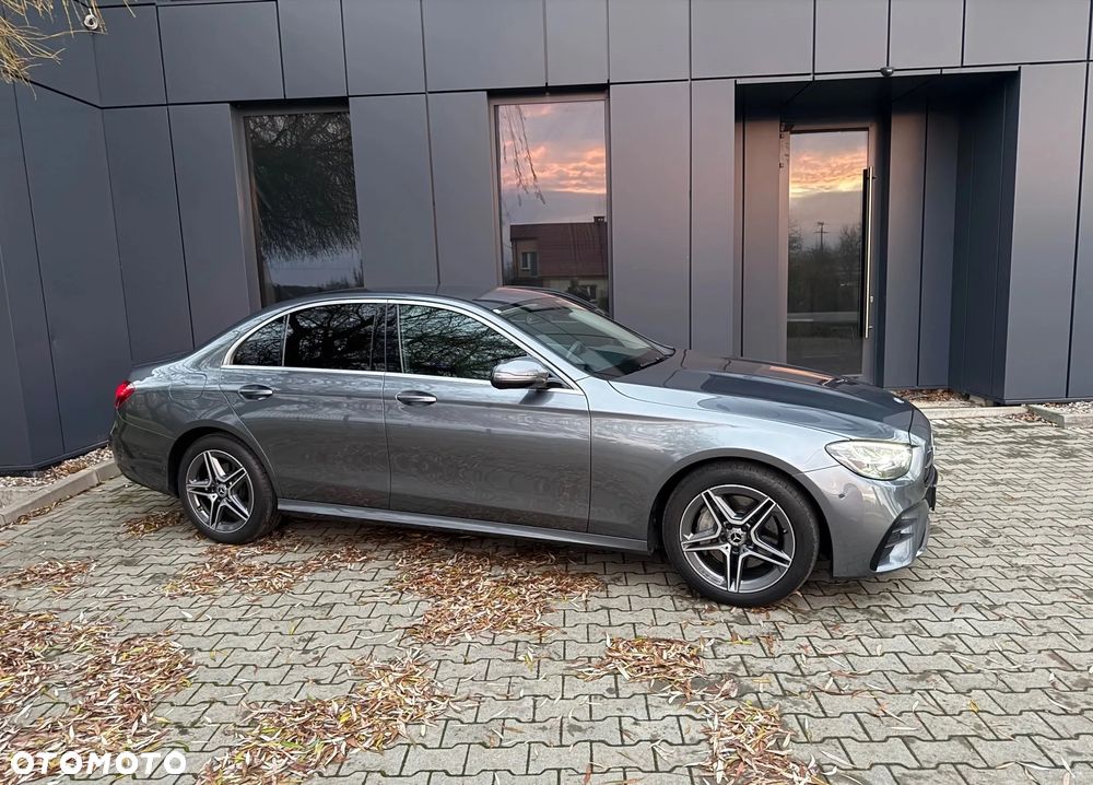 Mercedes-Benz Klasa E 220 d AMG - 2