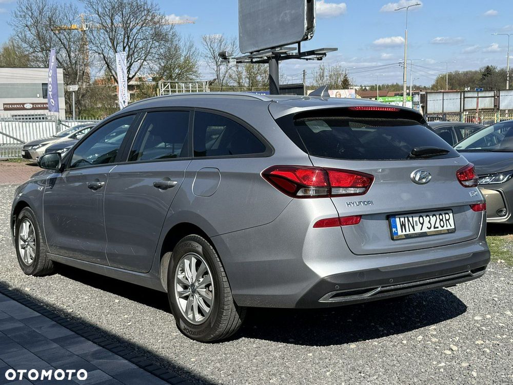 Hyundai i30 1.0 T-GDI Classic + - 4