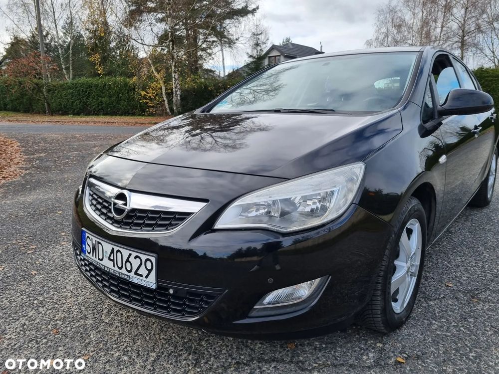 Opel Astra 1.4 T Enjoy S&S - 29
