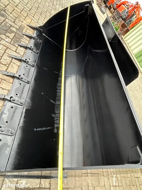 Cupa pentru incarcator frontal marca volvo - 5