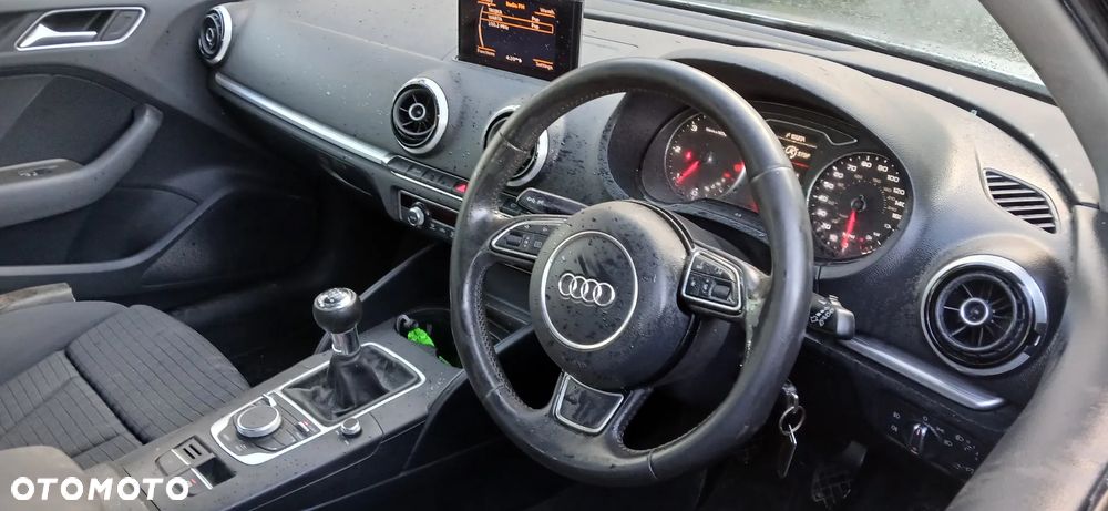 Audi A3 Sportback 2.0 TDI Ambiente - 7