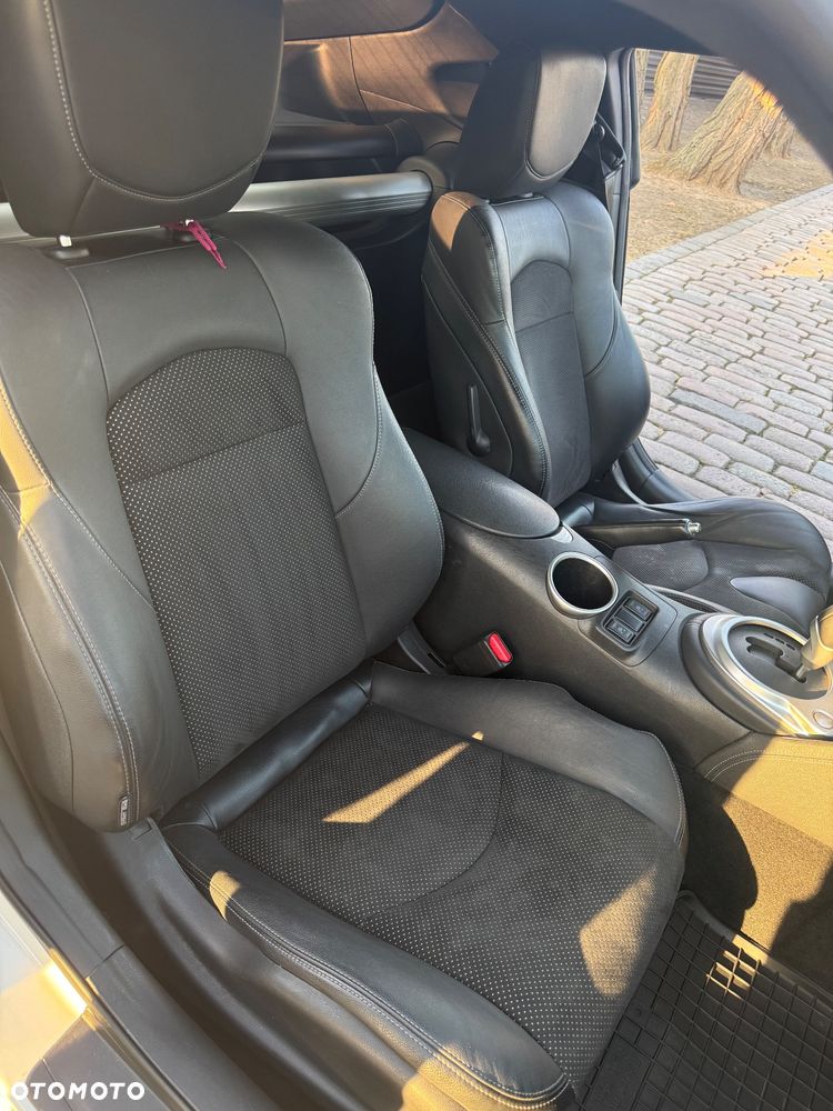 Nissan 370 Z - 21