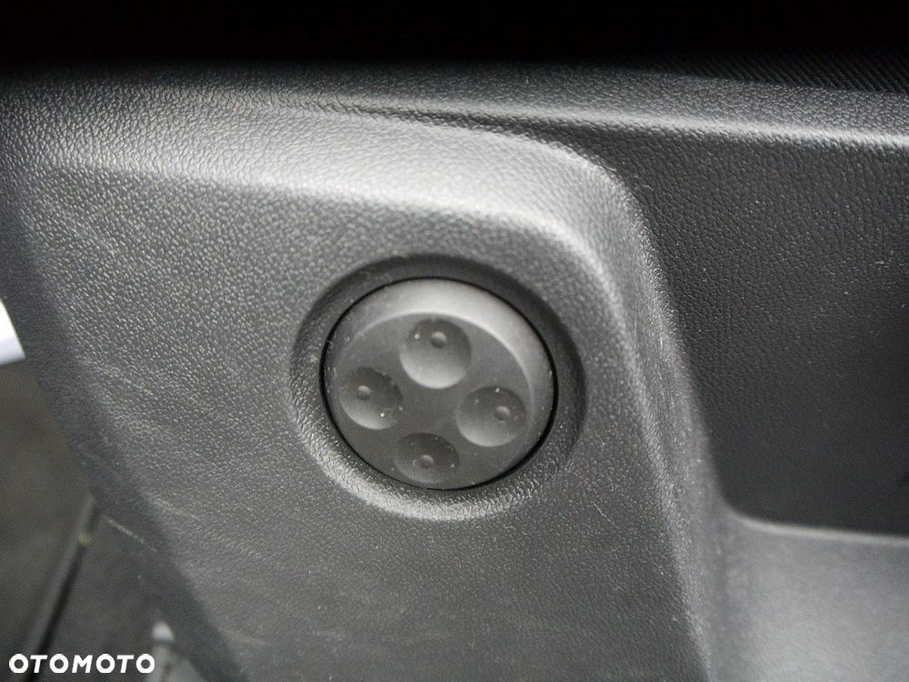 Audi Q2 30 TDI S tronic - 33