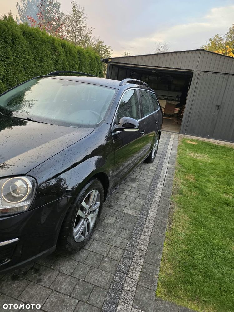 Volkswagen Golf - 2