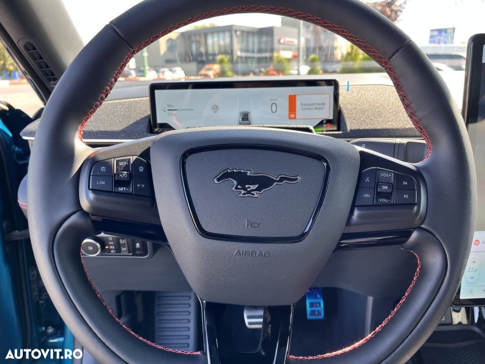 FORD Mustang Mach-E 2026 — imagine 13