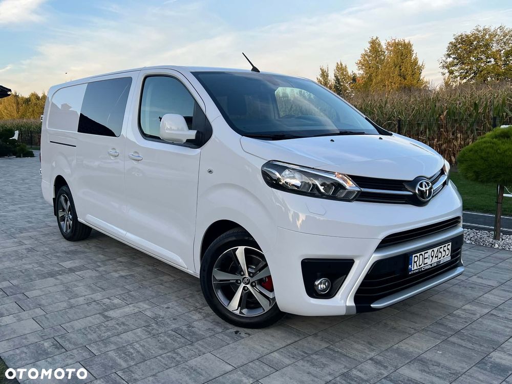 Toyota ProAce 2,0-l-D-4D (5-Si.) Autm Verso compact Team Deutschland - 10