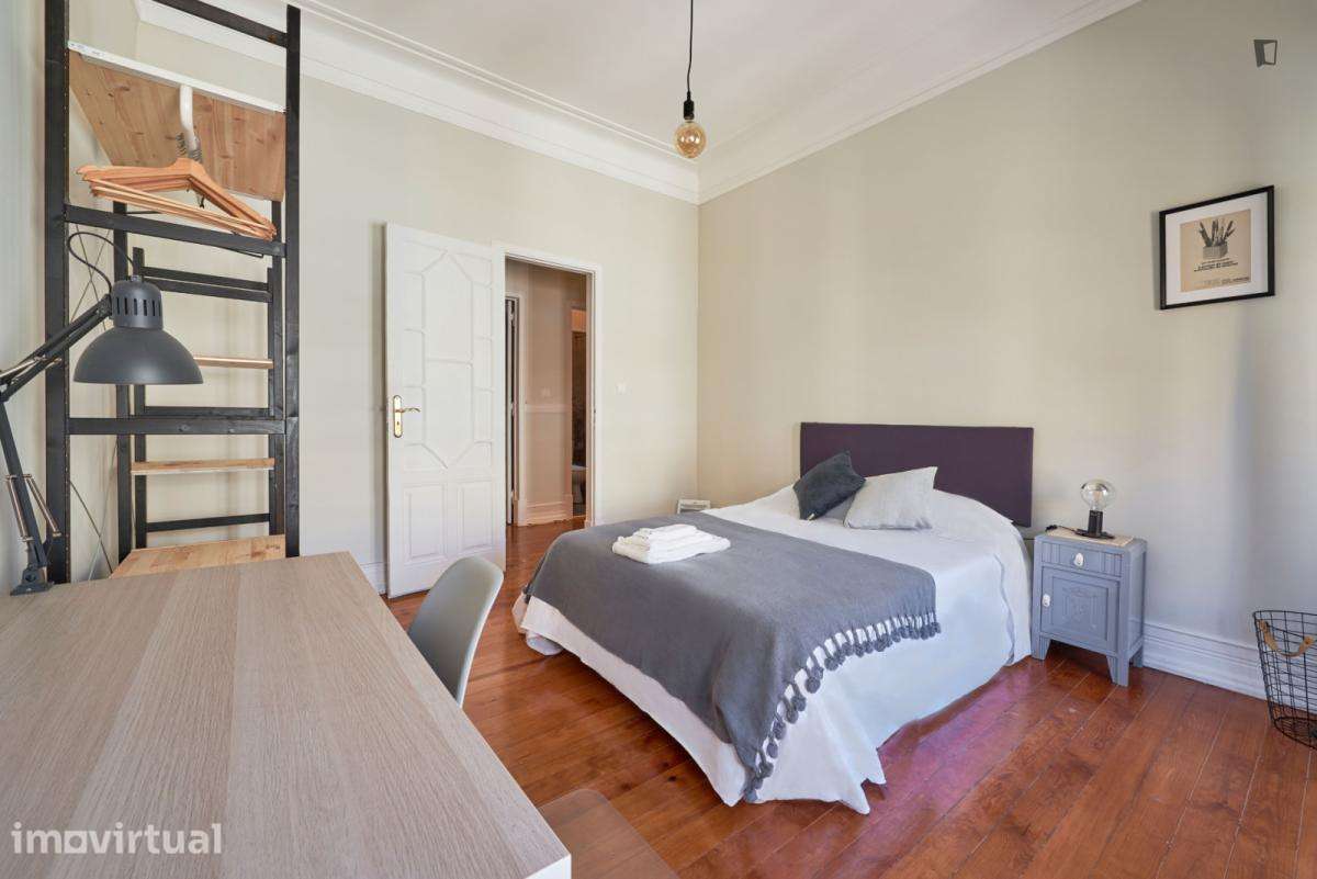 Quarto - localizado em Entrecampos Lisbon - Grande imagem: 4/56