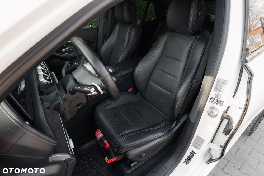 Mercedes-Benz GLE - 12