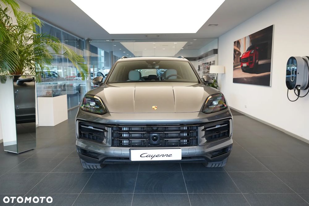 Porsche Cayenne - 6