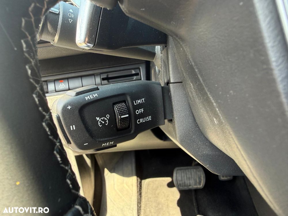 Peugeot 3008 1.5 BlueHDI 130 S&S EAT8 Allure - 35