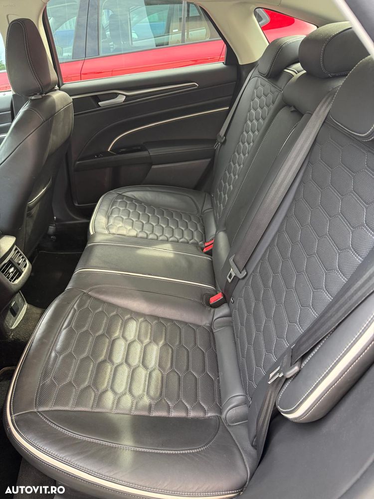 Ford Mondeo 2.0 HEV Vignale - 17