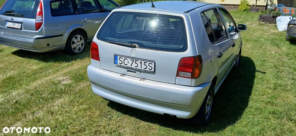 Volkswagen Polo - 4
