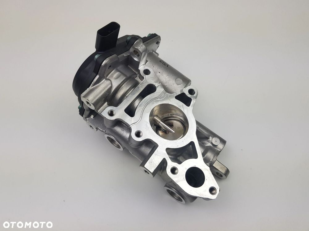 NOWY ORYGINALNY Zawór EGR Mercedes w213 E-klasa 2.0 CDI A6541400060 - 2