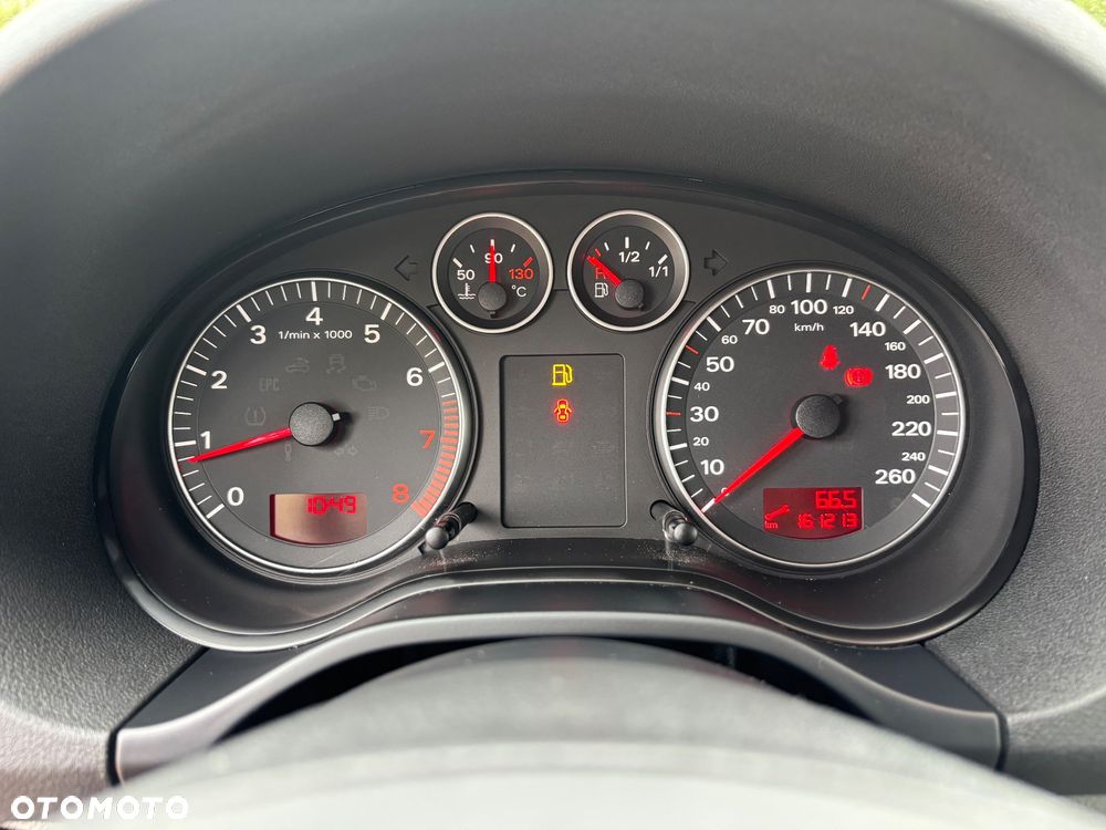 Audi A3 Sportback 1.6 FSI Attraction - 13