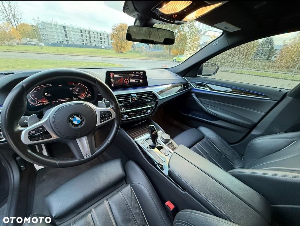BMW Seria 5 530i Sport Line sport - 8