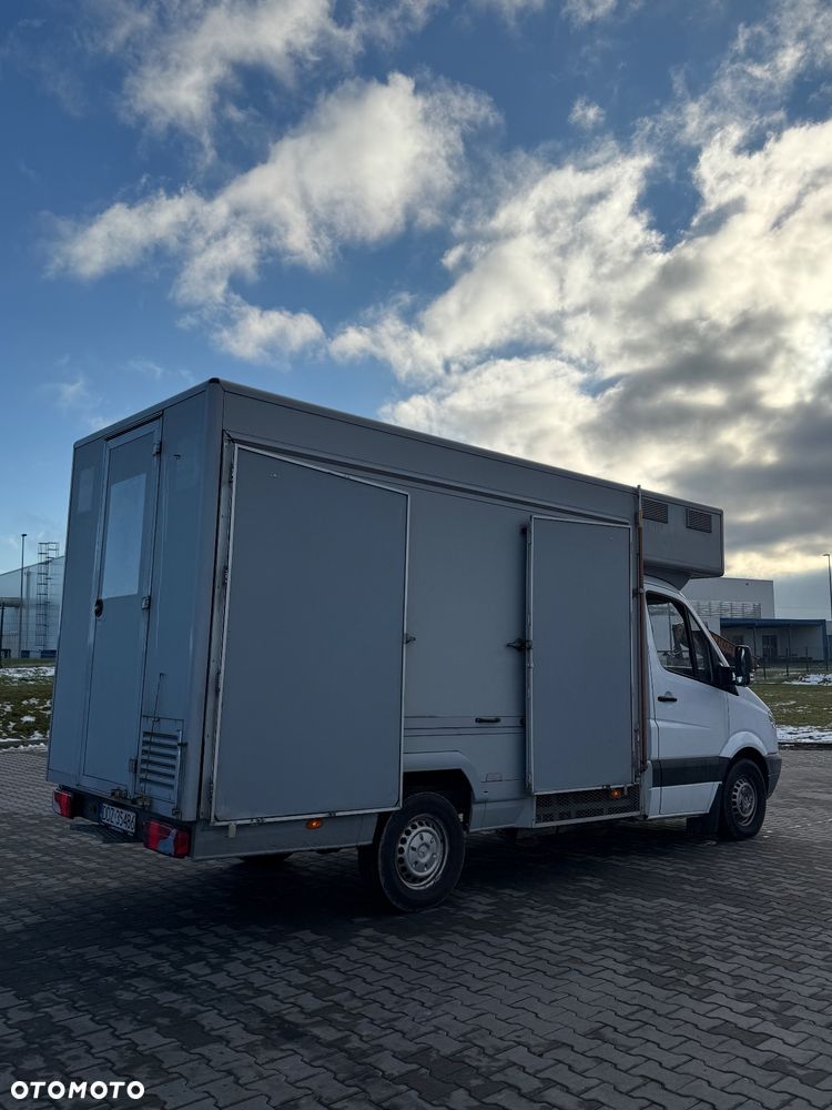 Mercedes-Benz Sprinter - 5