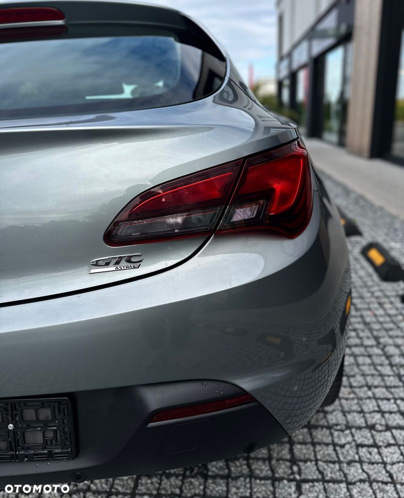 Opel Astra 1.4 Turbo - 11