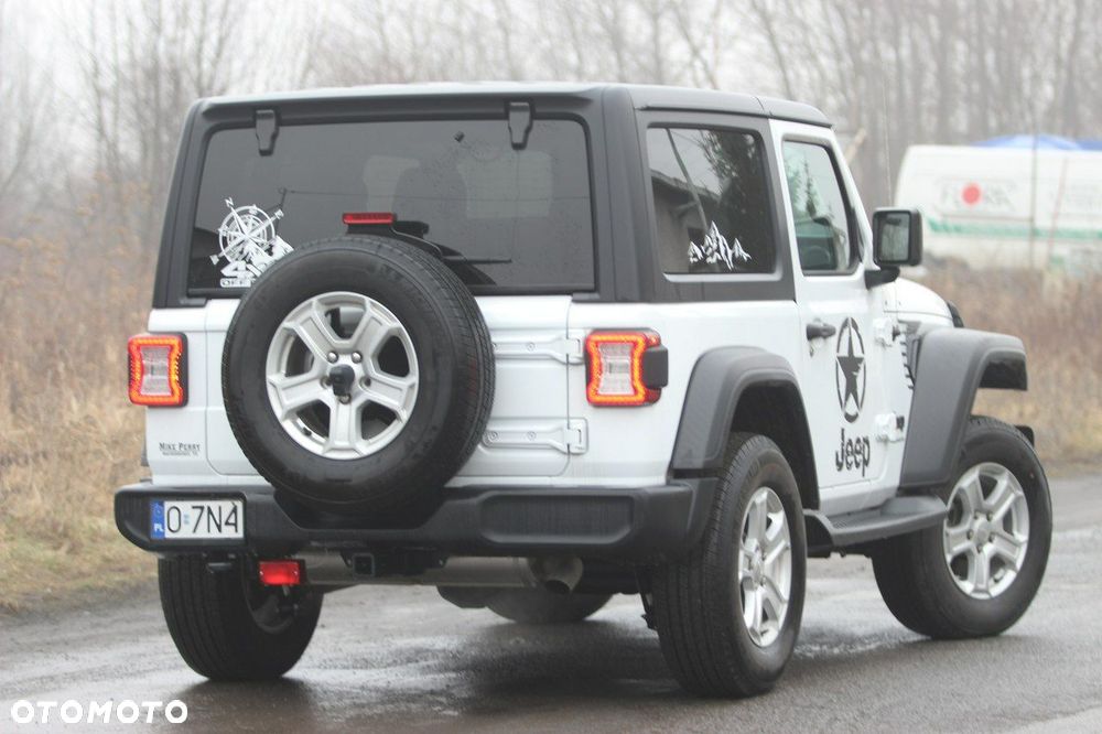 Jeep Wrangler - 35