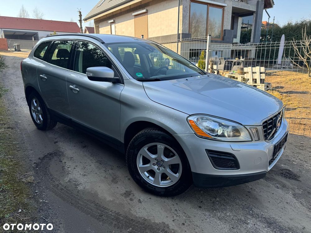 Volvo XC 60 T5 Powershift Momentum - 3