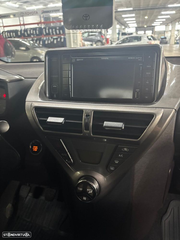 Toyota iQ 1.4 D-4D - 5