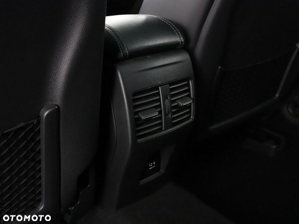 Infiniti Q30 1.5d - 37