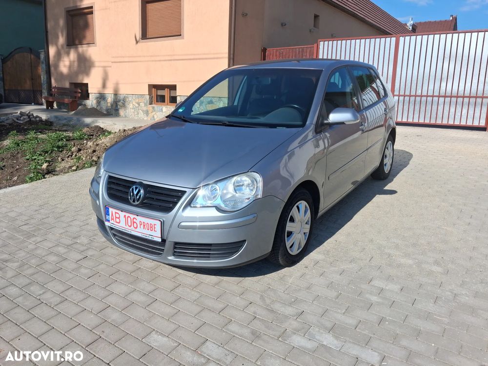 Volkswagen Polo 1.2 Comfortline - 1