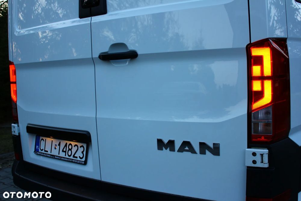 MAN TGE 3.140 2.0 TDI 140KM L3H2 BLASZAK 3 OSOBOWY PERFEKT AUTO VF23% - 7