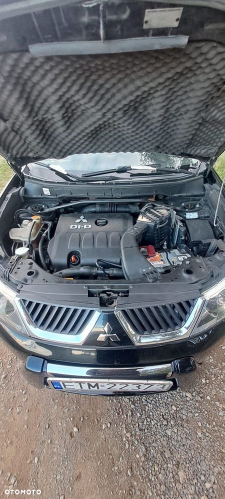 Mitsubishi Outlander 2.0 DID Intense + SE - 21