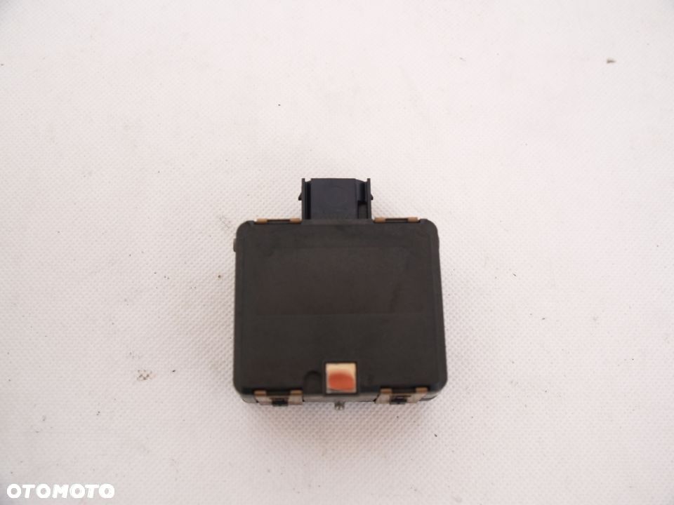 VW Passat B8 3Q0907561C Radar Sensor Bosch - 1
