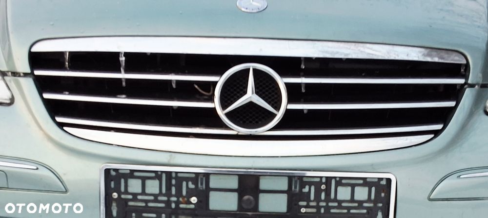 MERCEDES A-KLASA W169 PRZEDNI GRILL CZARNY CHROM PRZED LIFTEM 2004-2008 ROK - 1