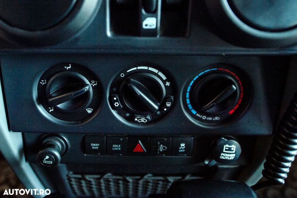 Jeep Wrangler Unlimited 2.8 CRD DPF Automatik Rubicon - 24