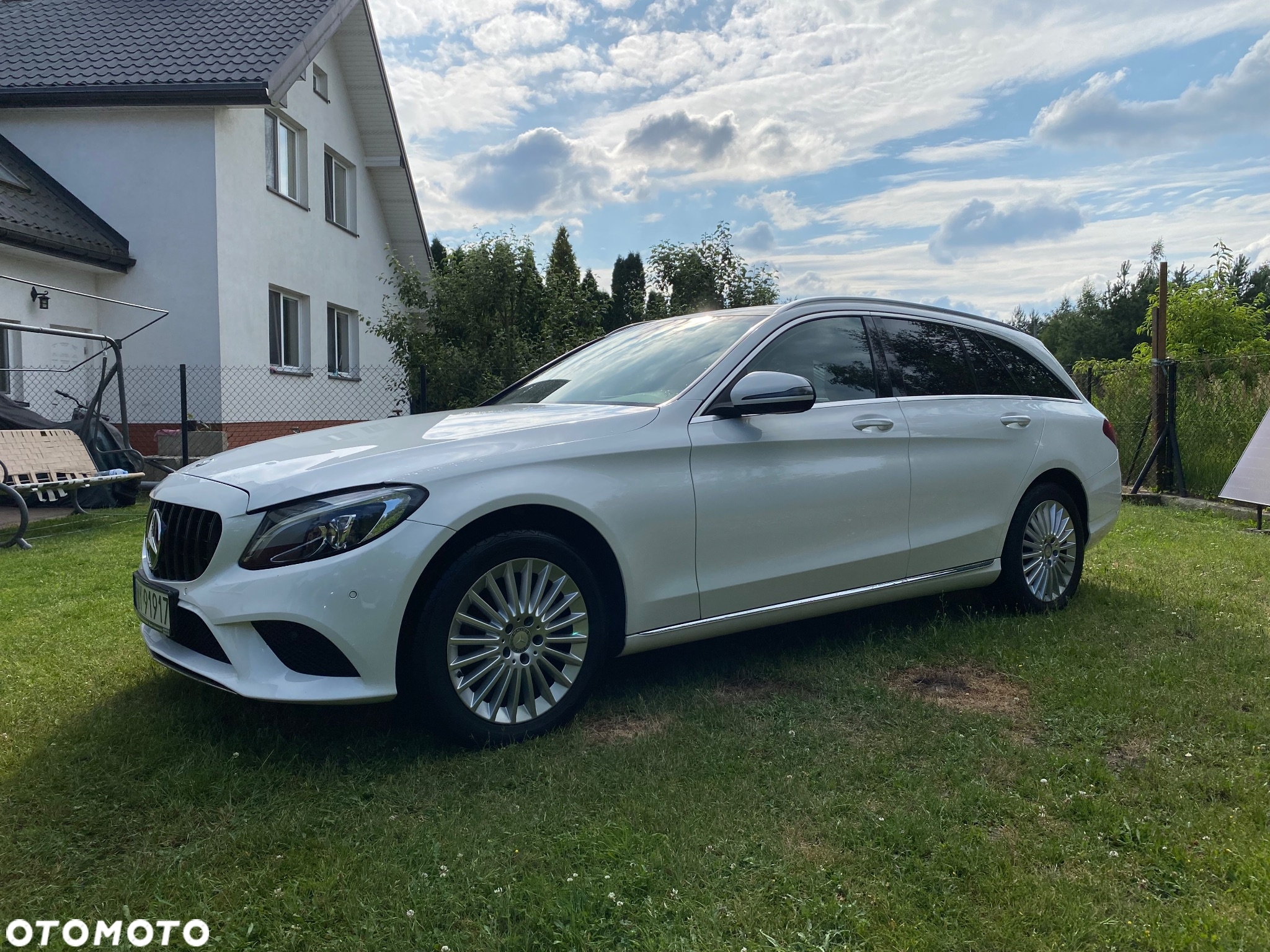 Mercedes-Benz Klasa C 220 (BlueTEC) d T 7G-TRONIC Exclusive - 4
