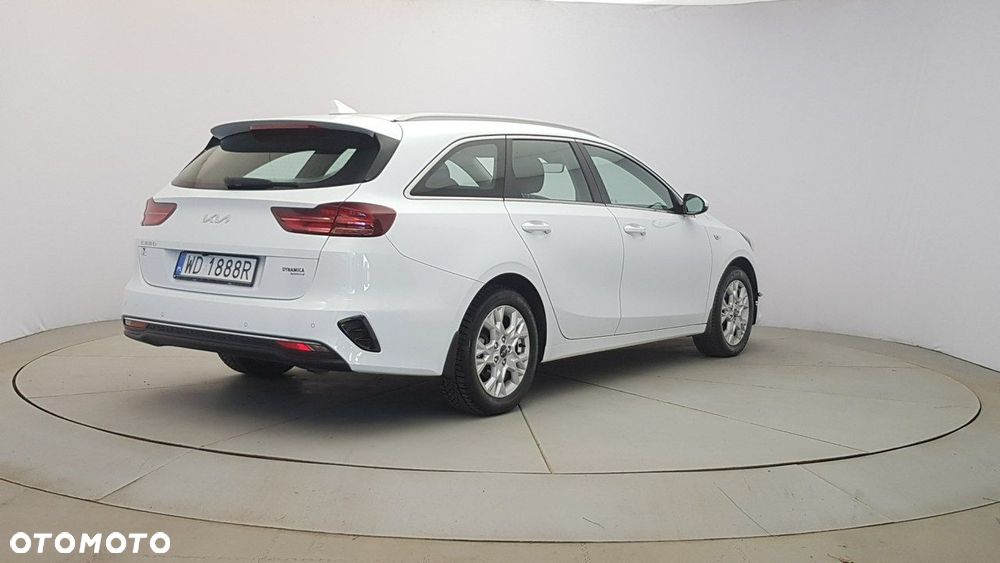Kia Ceed - 7
