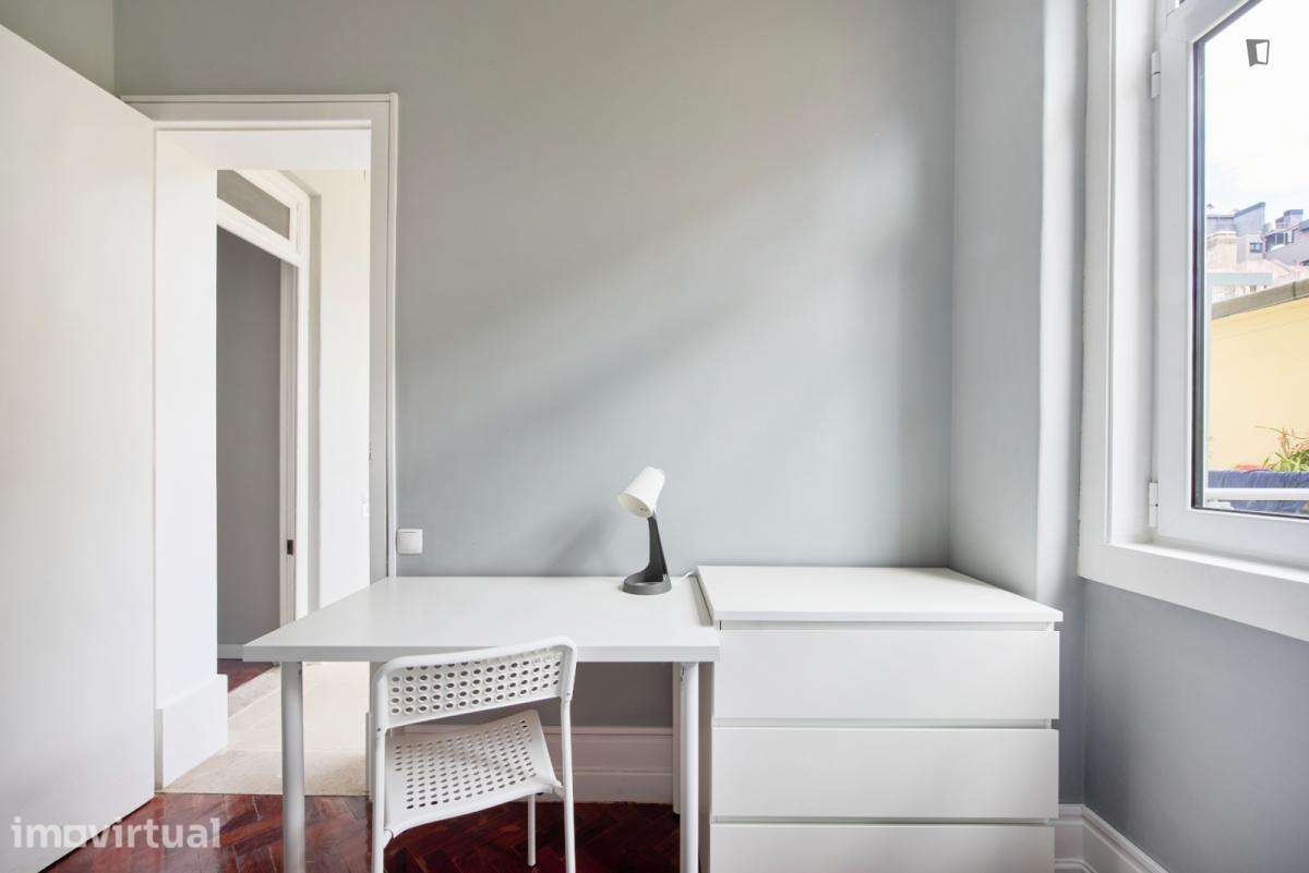 Quarto - localizado em Saldanha Lisbon - Grande imagem: 5/52